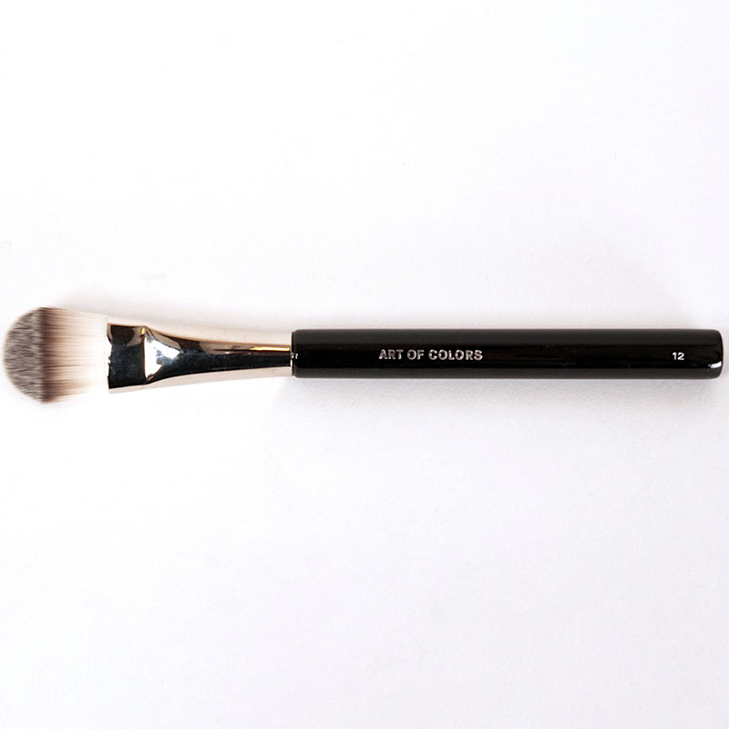 Foundation brush #12